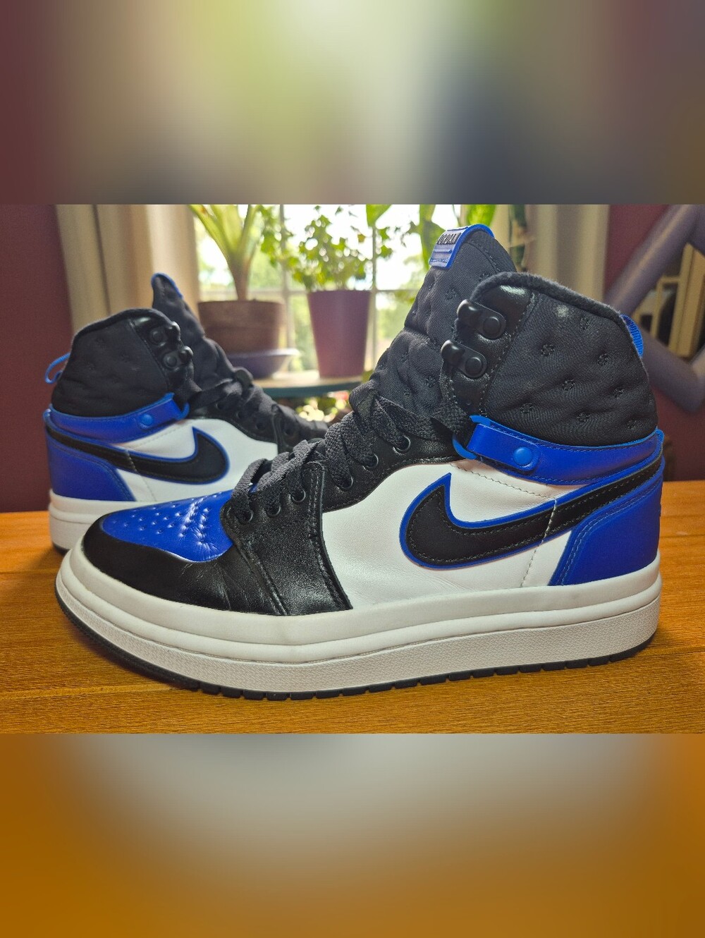 Nike Air Jordan Retro 1 Acclimate 'Royal Toe' - Womens Size‎ 9